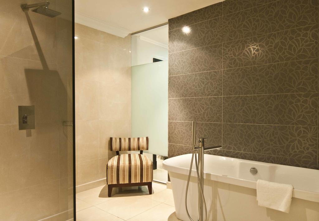 L'Eola Suites Αμπούζα Δωμάτιο φωτογραφία