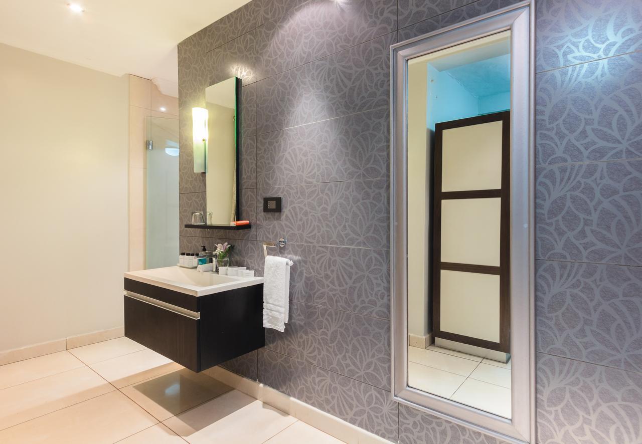 L'Eola Suites Αμπούζα Εξωτερικό φωτογραφία
