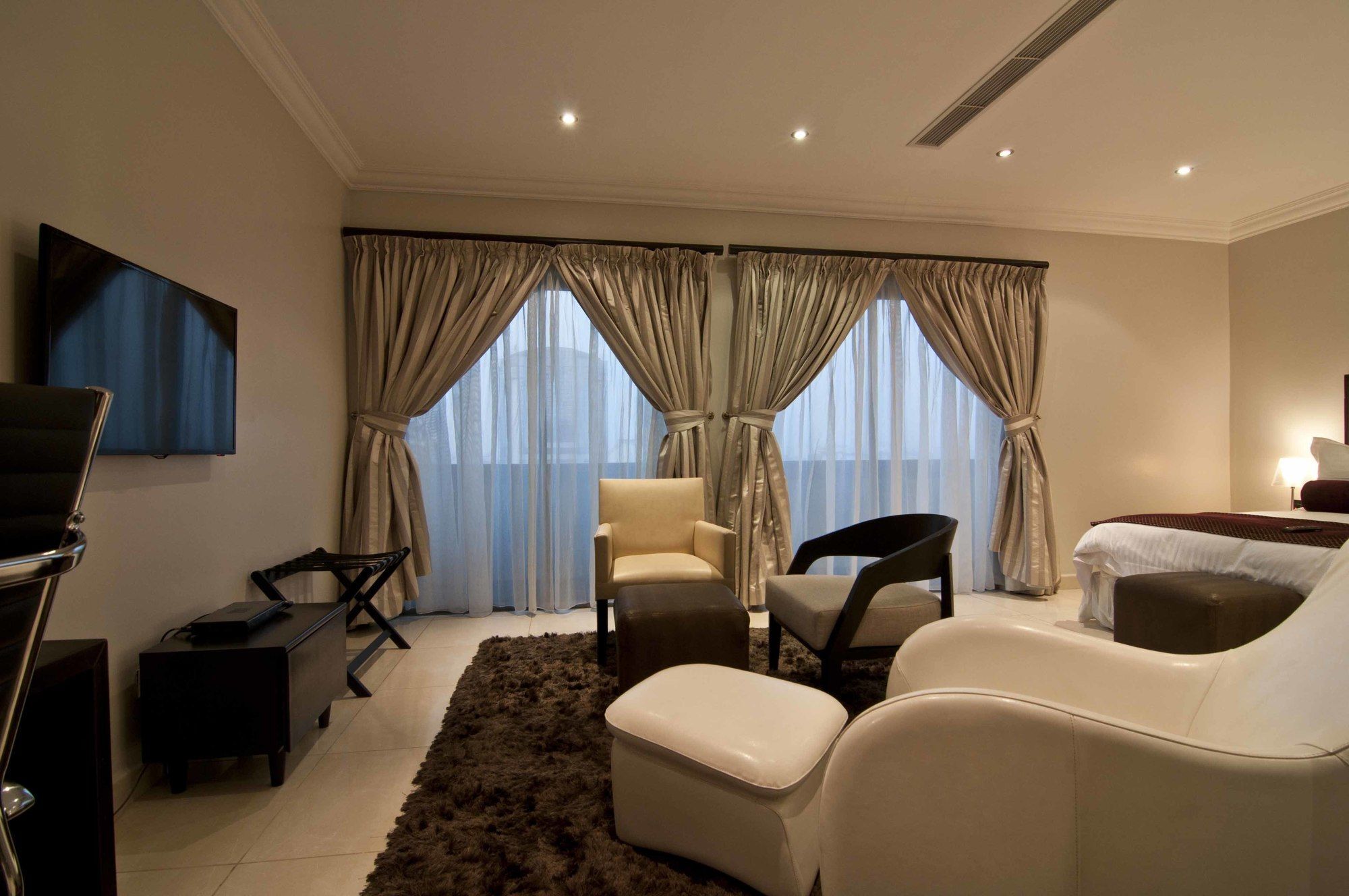 L'Eola Suites Αμπούζα Εξωτερικό φωτογραφία